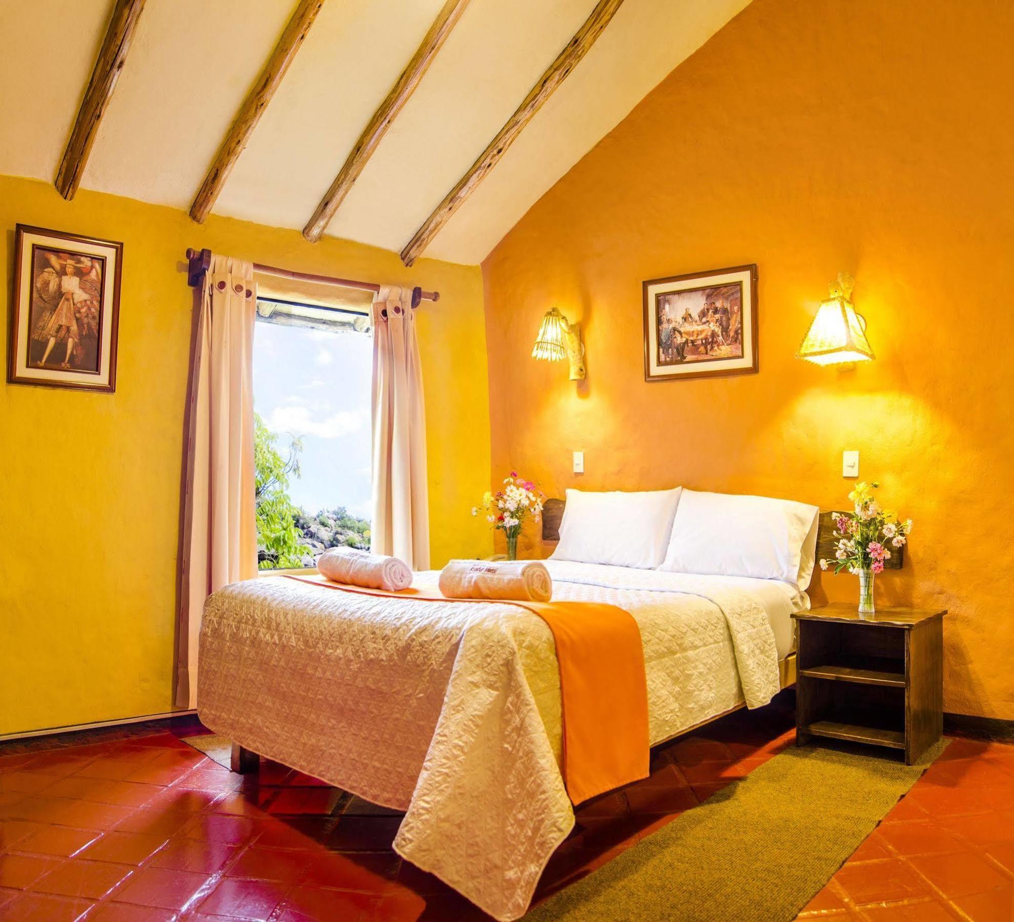 Hotel Kuntur Wassi กาบานากอนเด ภายนอก รูปภาพ
